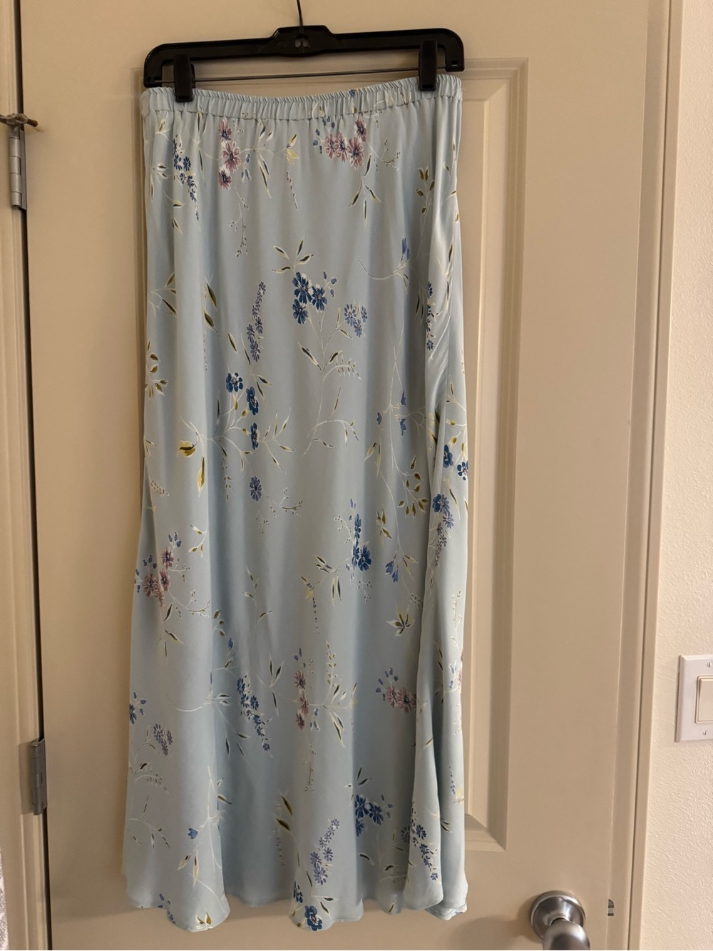 Women's Light Soft GreenFloral Maxi Skirt with Elastic Waist